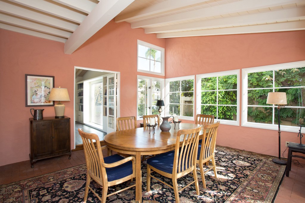 61 Beacon Bay