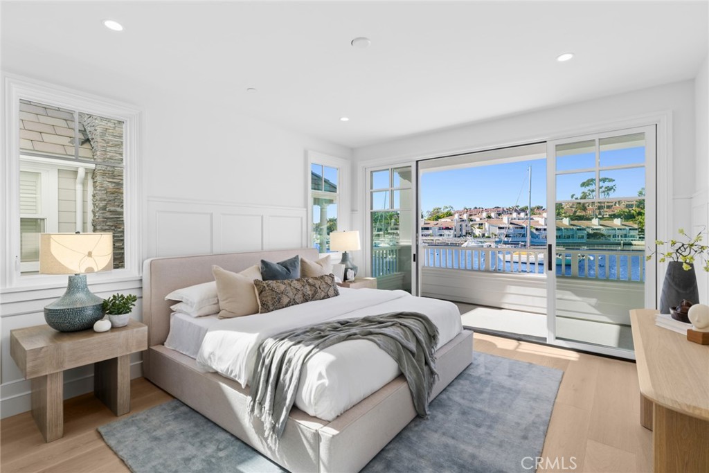 1105 N Bay Front