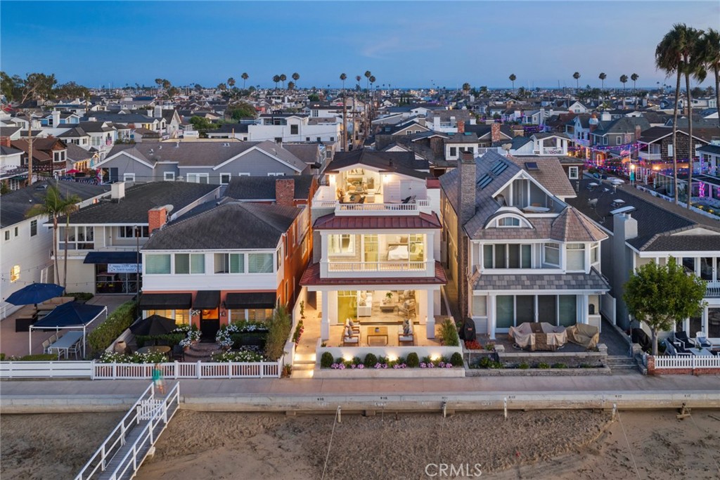 1105 N Bay Front