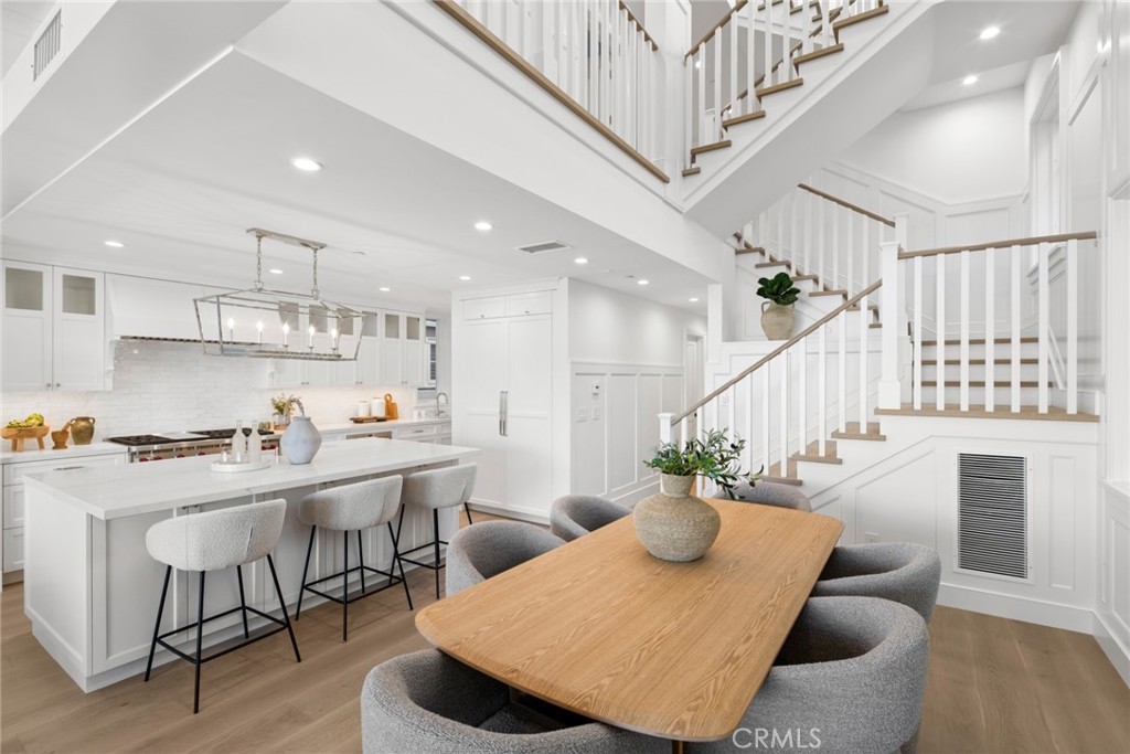 1105 N Bay Front