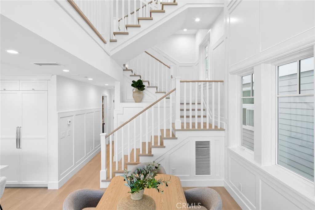 1105 N Bay Front