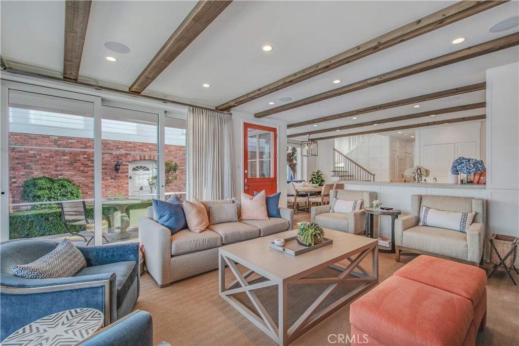 317 E Bay Front
