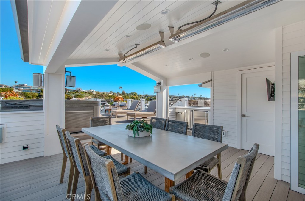 317 E Bay Front