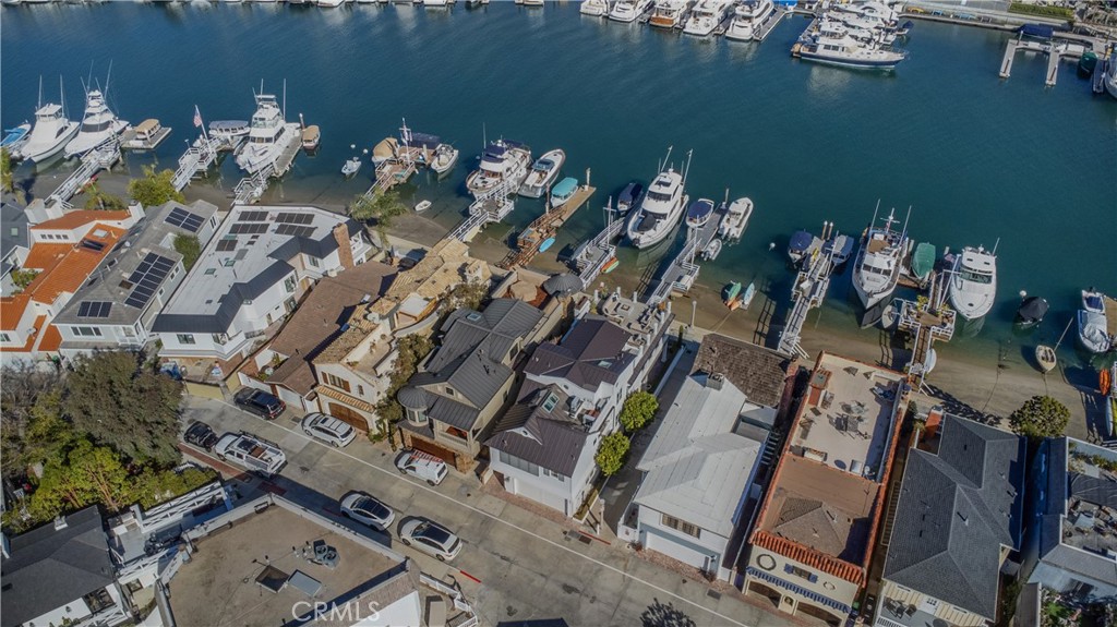 317 E Bay Front