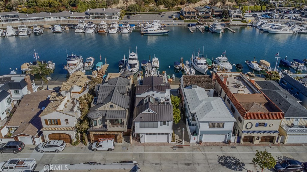 317 E Bay Front