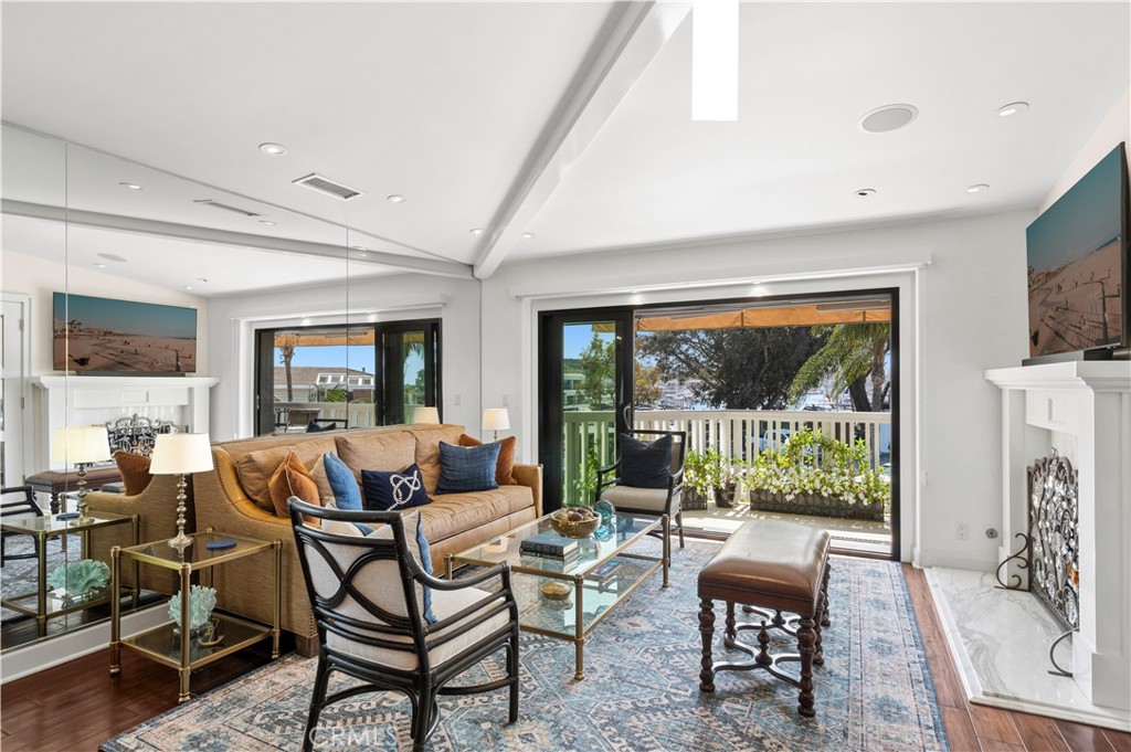 1030 Bayside Cove 702