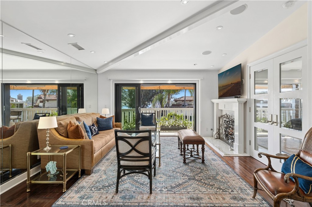 1030 Bayside Cove 702