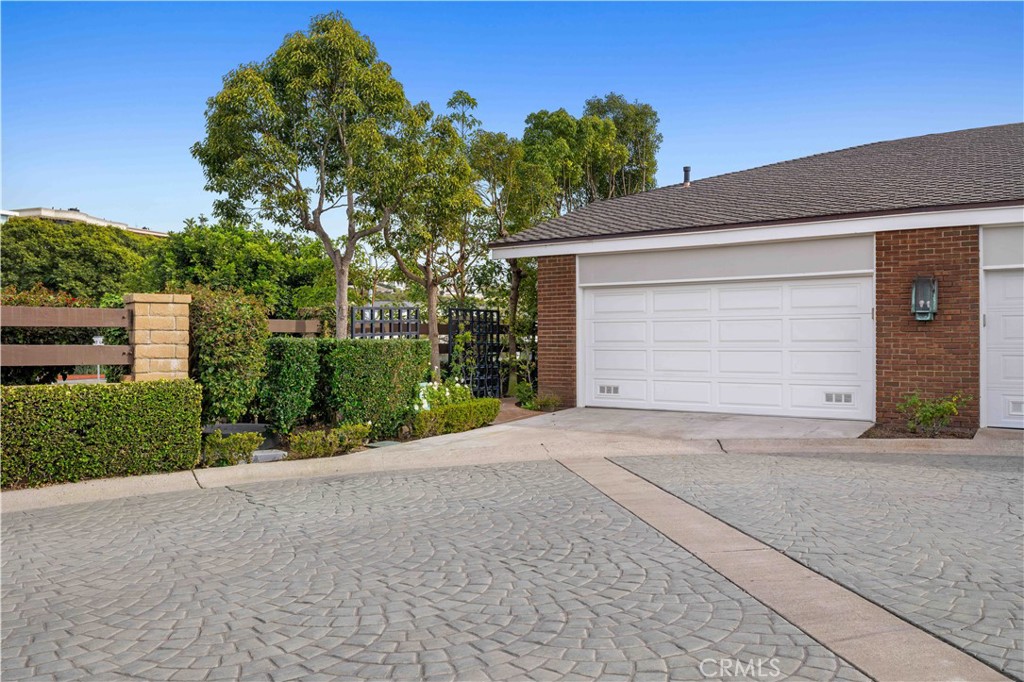 1030 Bayside Cove 702