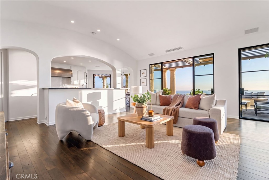 425 Panorama Drive