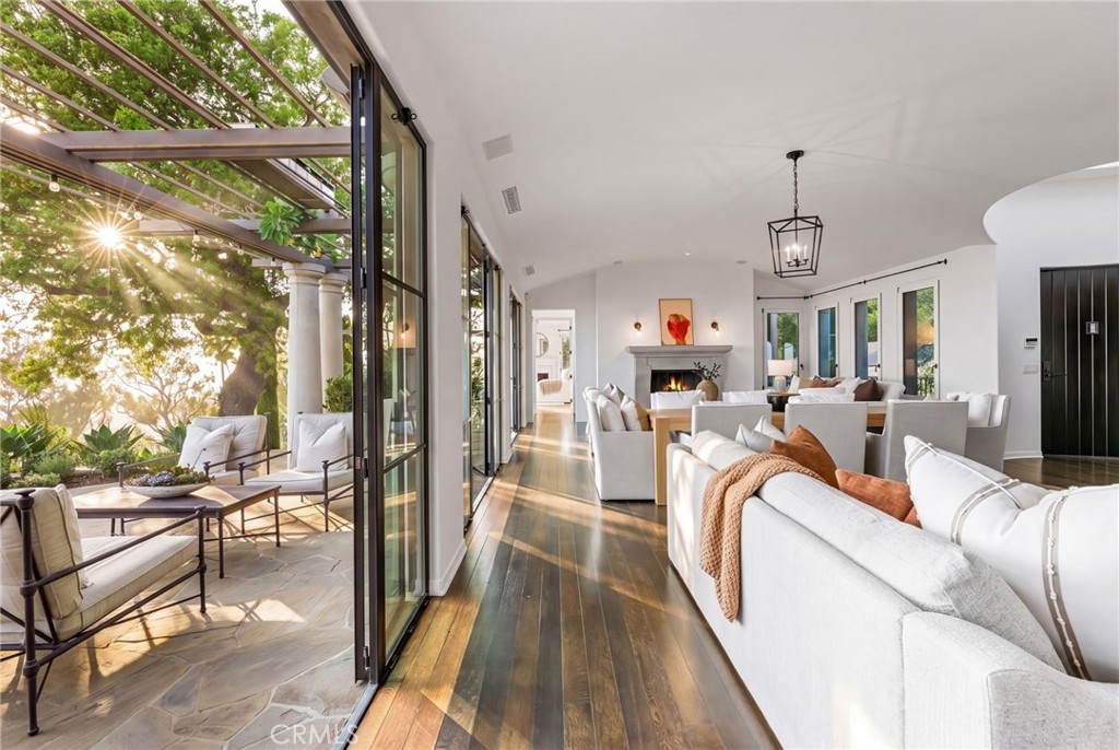 425 Panorama Drive