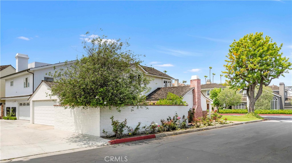 2562 Vista Drive