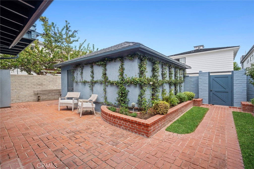 418 Belvue Lane