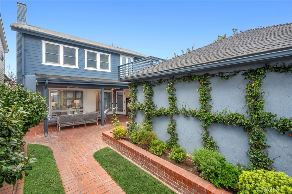 418 Belvue Lane