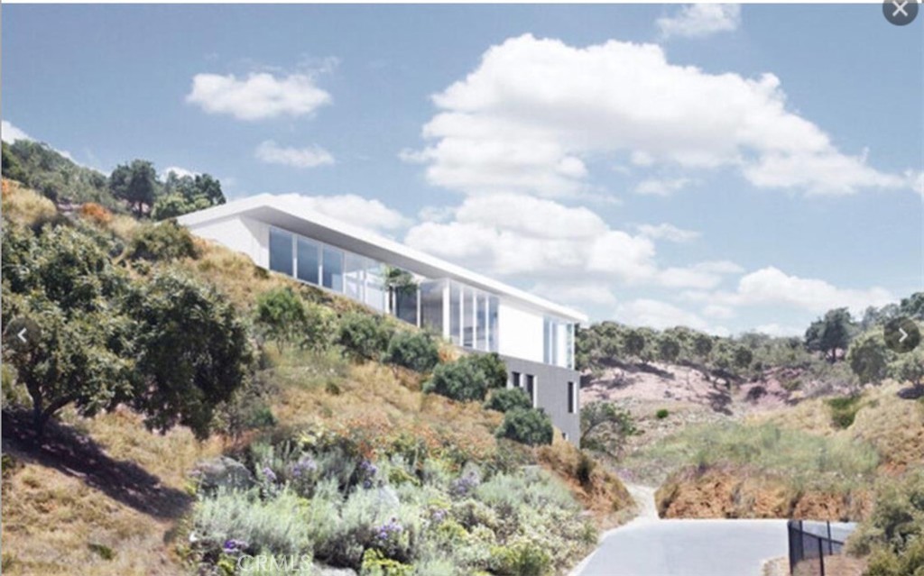 3747 Camino De La Cumbre