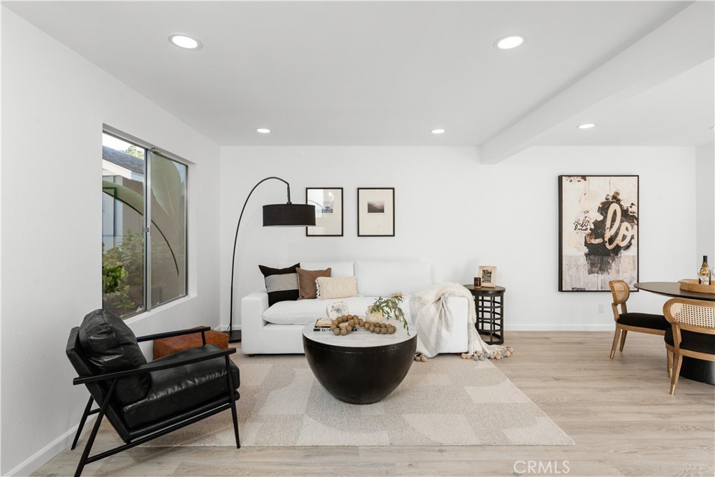 22913 Galaxy Lane 30