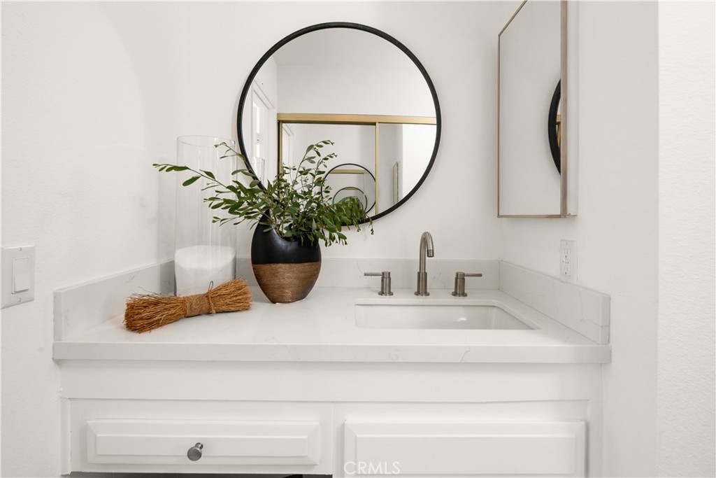 22913 Galaxy Lane 30