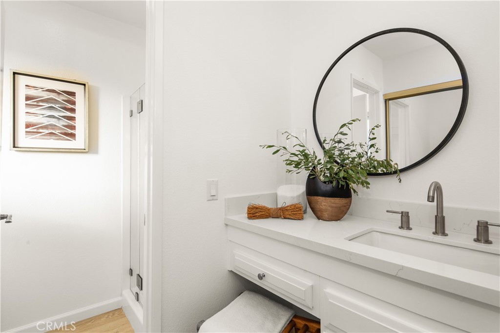 22913 Galaxy Lane 30