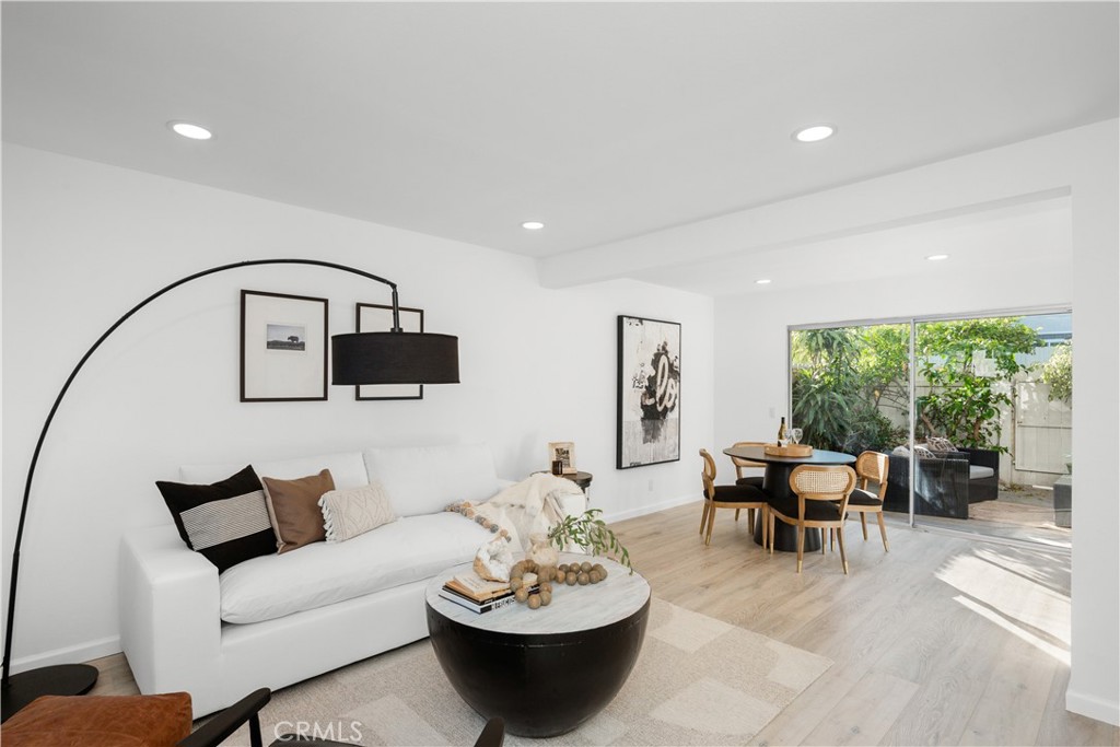 22913 Galaxy Lane 30