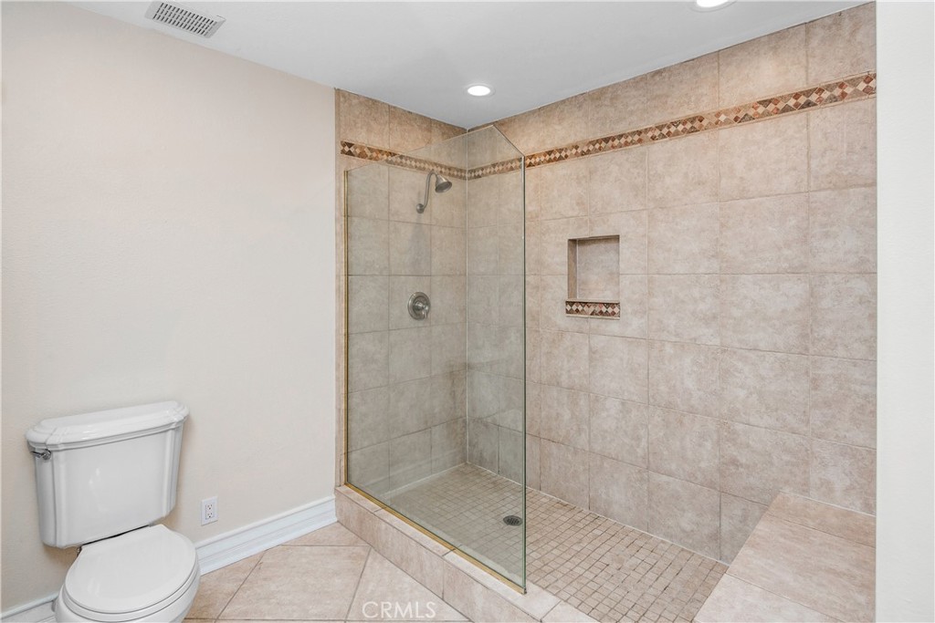 22025 Arrowhead Lane