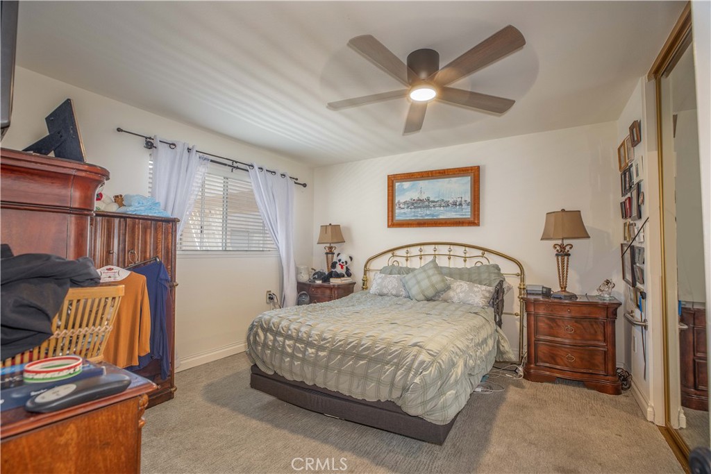 2386 Via Mariposa W 3G