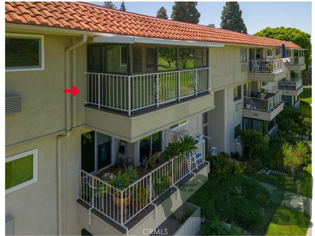 2386 Via Mariposa W 3G