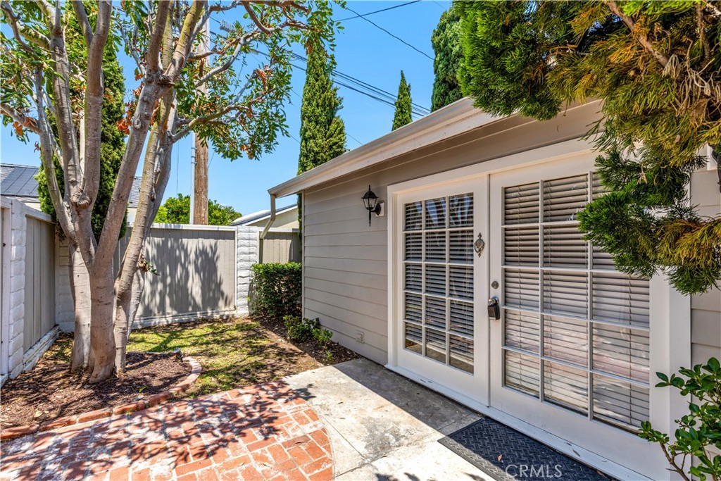 268 Flower Street