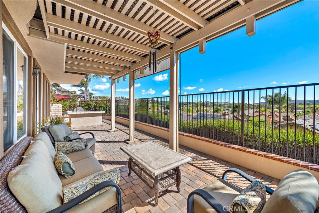 27761 Manor Hill Road