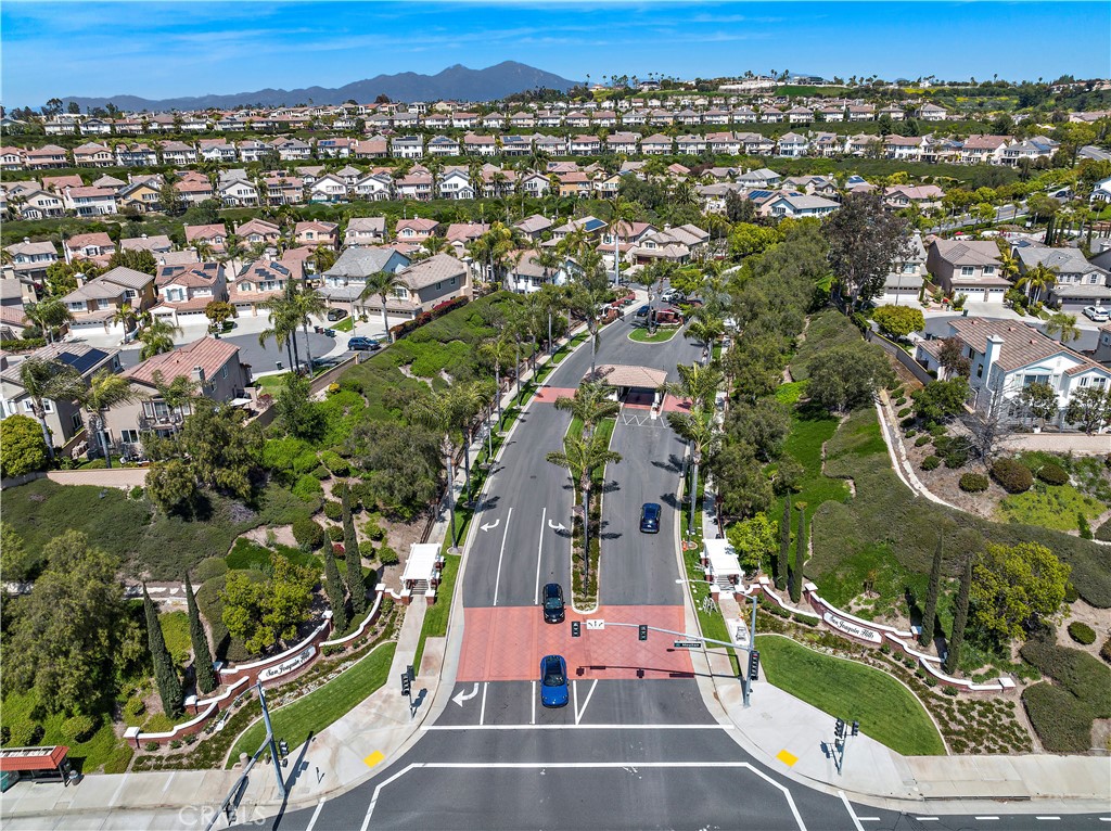 27761 Manor Hill Road