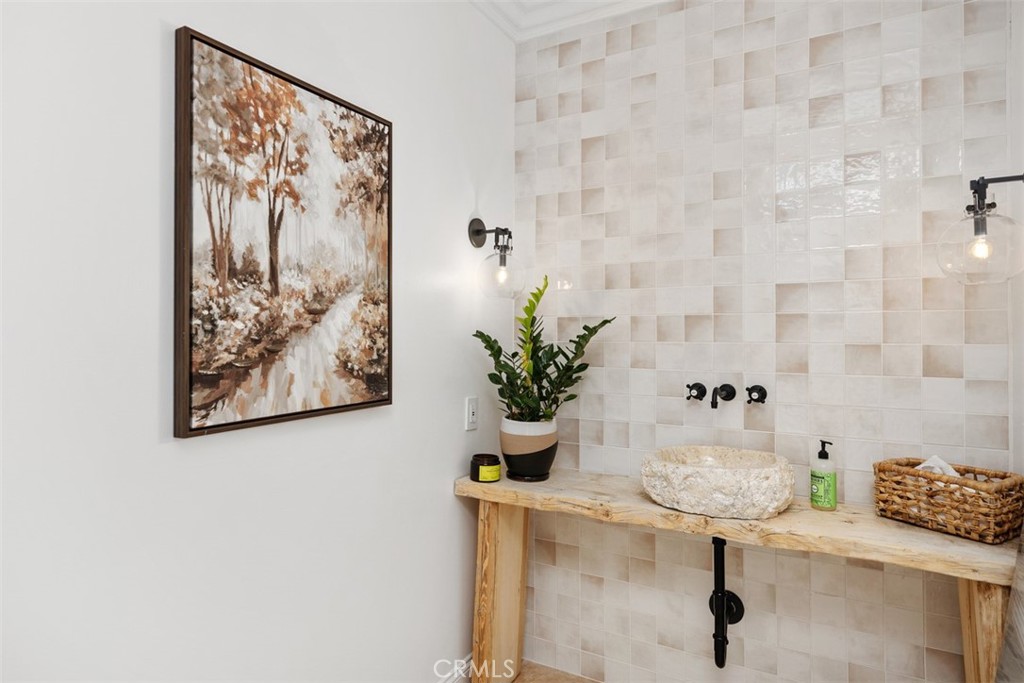 23 Meadow Wood Drive