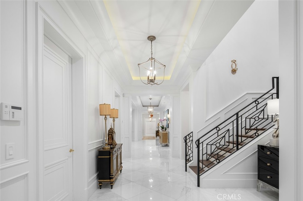 61 Palm Hill Lane