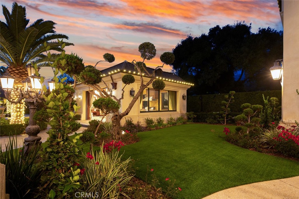 61 Palm Hill Lane