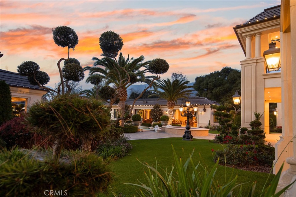 61 Palm Hill Lane