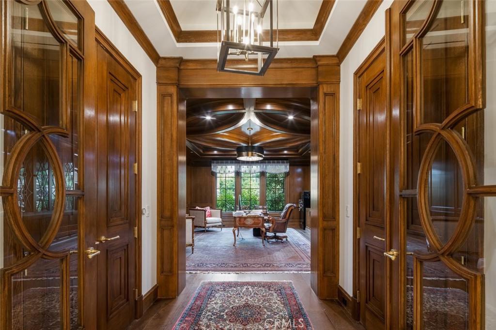 61 Palm Hill Lane