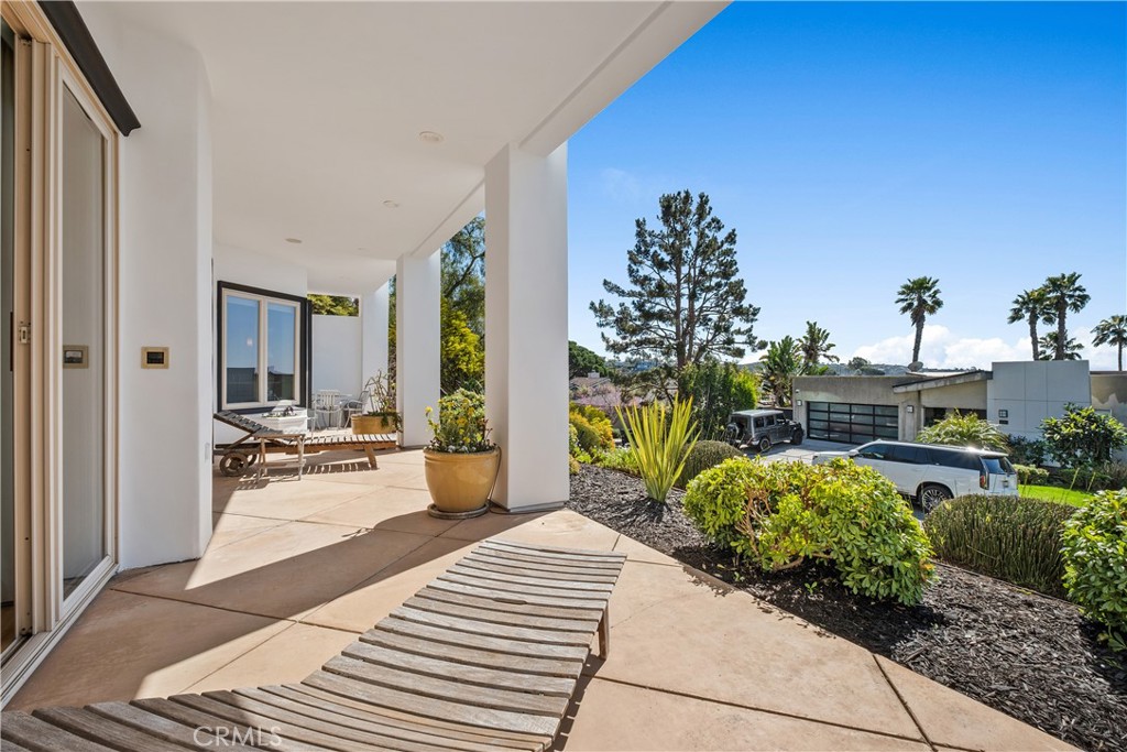 1598 Skyline Drive
