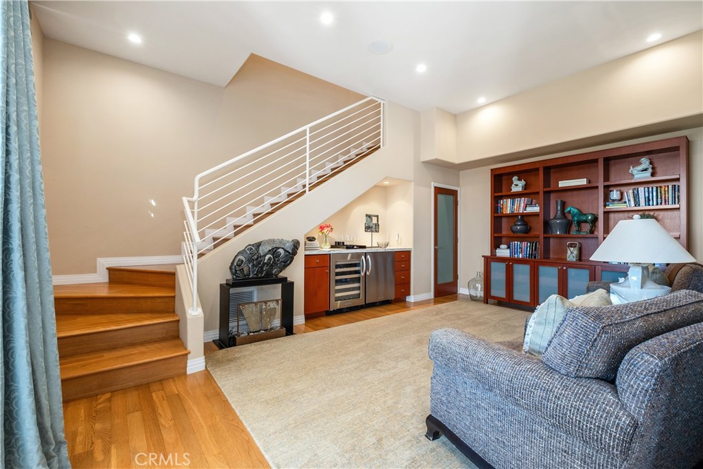 1598 Skyline Drive