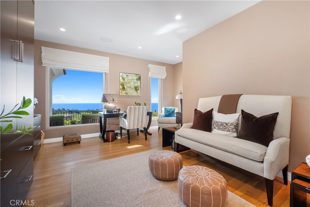 1598 Skyline Drive