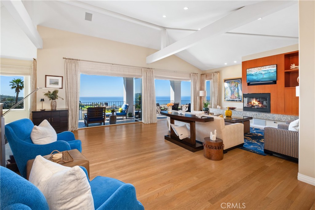 1598 Skyline Drive