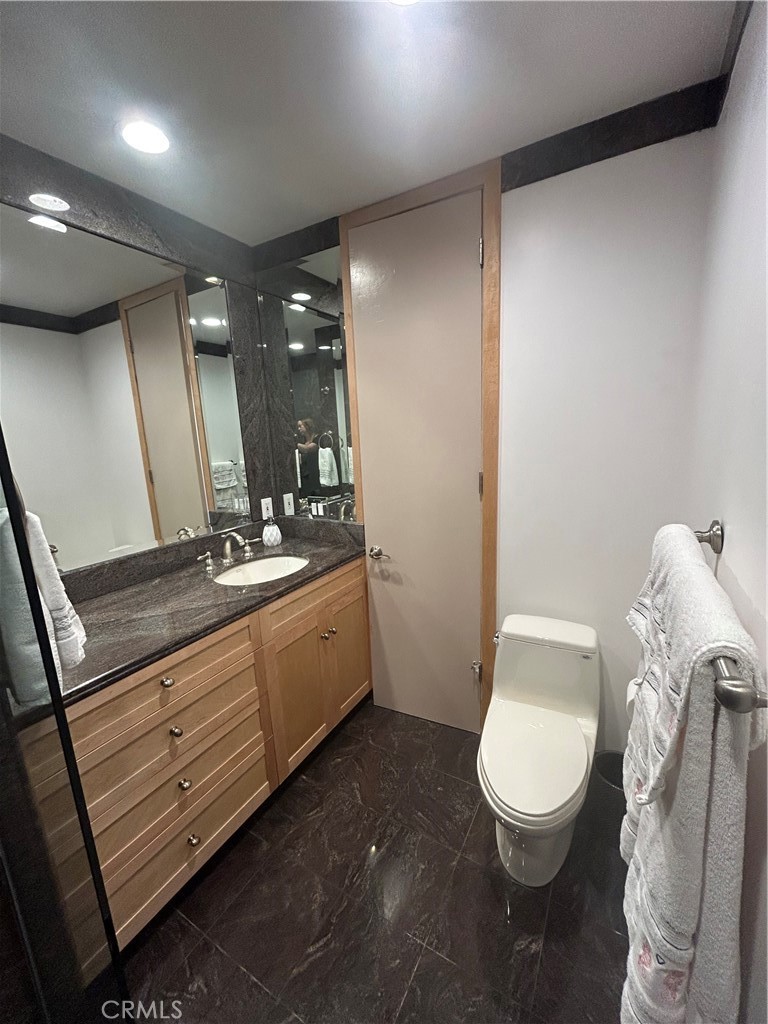 530 Cliff Drive 102