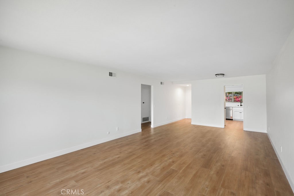 31348 W Nine Drive B4