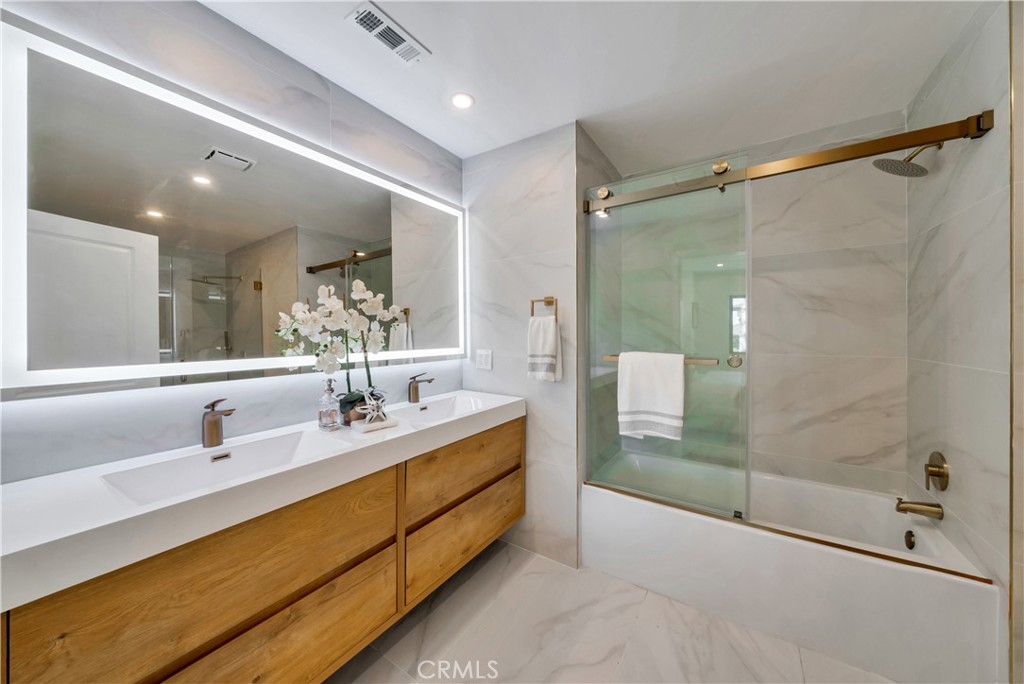 1603 Sunnyside Terrace