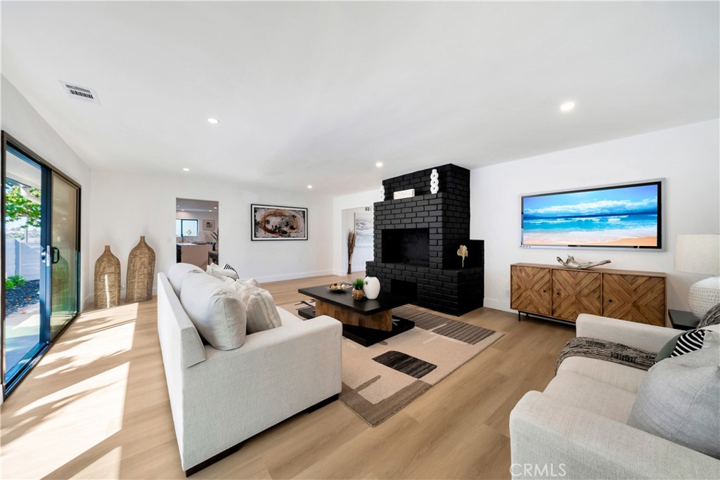 1603 Sunnyside Terrace