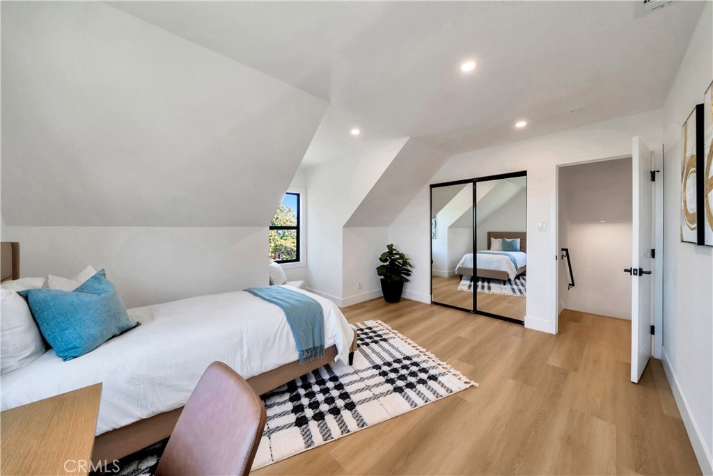 1603 Sunnyside Terrace