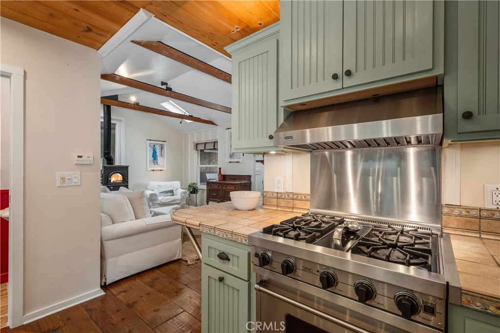 31592 Santa Rosa Dr.