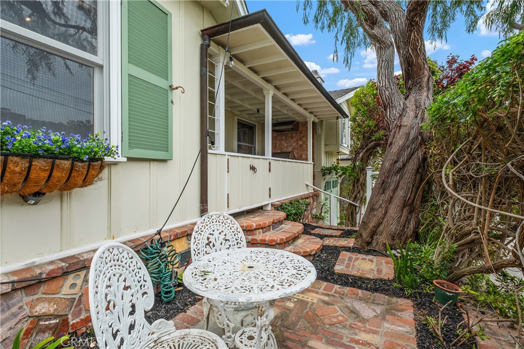 31592 Santa Rosa Dr.