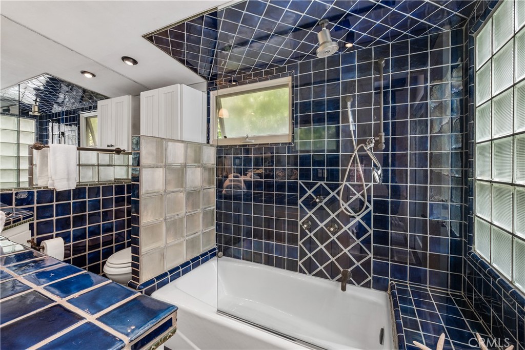 31592 Santa Rosa Dr.