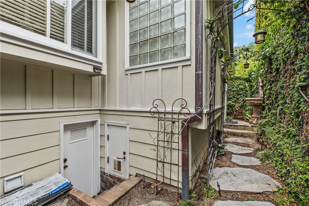 31592 Santa Rosa Dr.