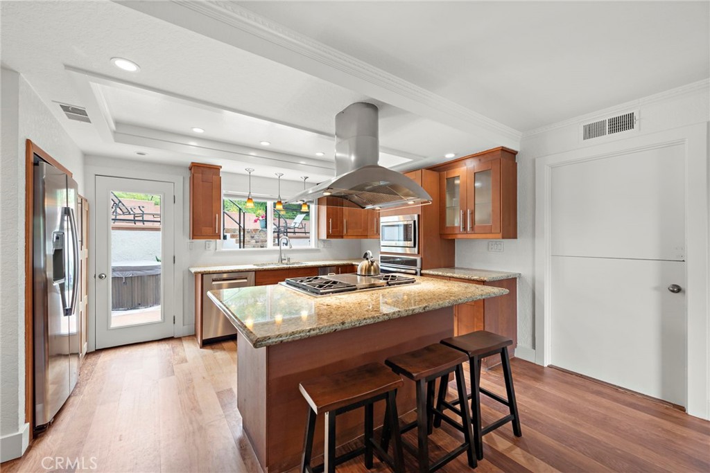 3105 Calle Quieto