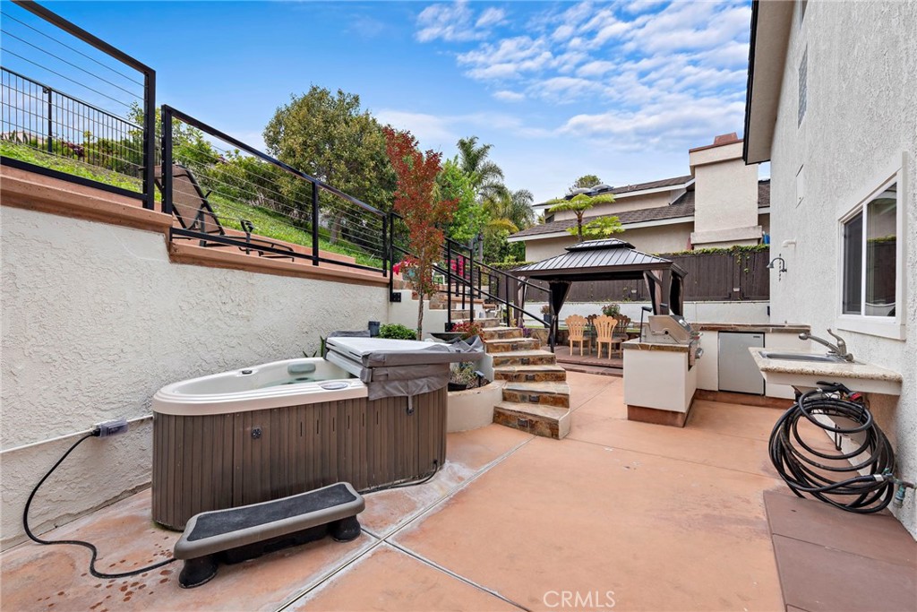 3105 Calle Quieto