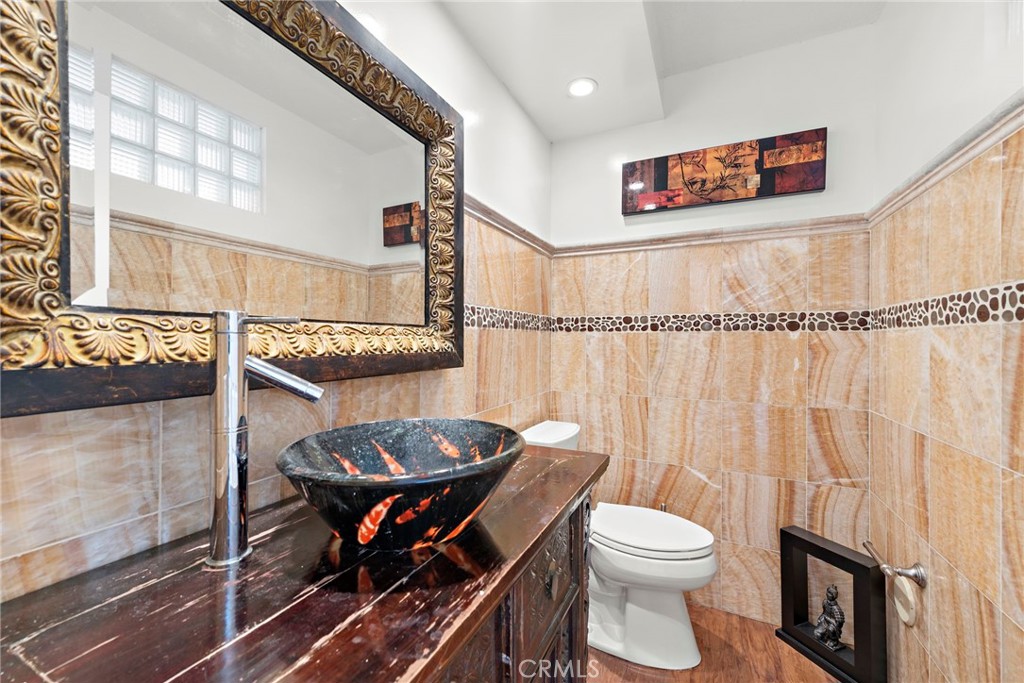 3105 Calle Quieto