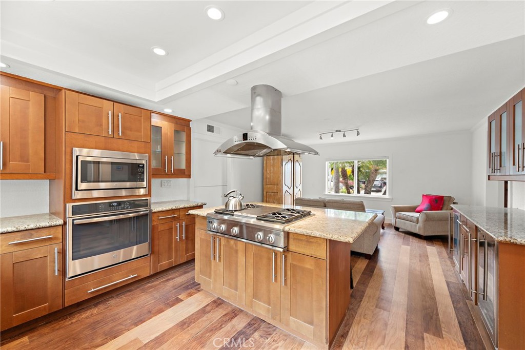 3105 Calle Quieto